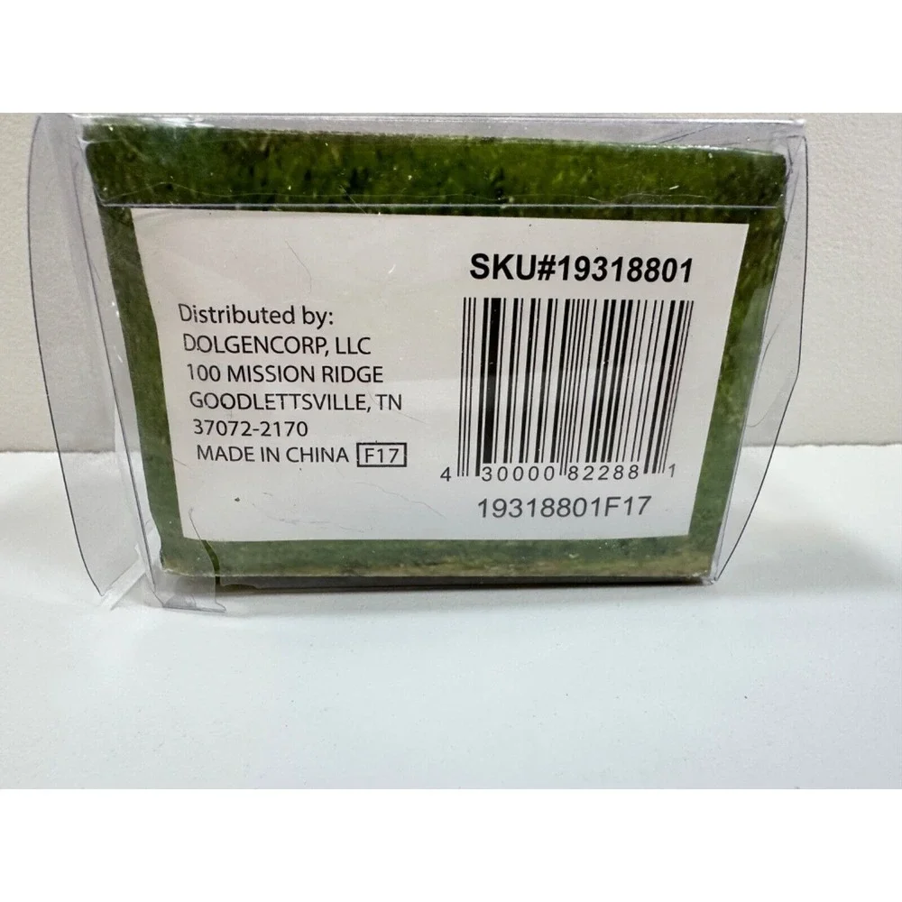 Free Wheeling Red Farm‎ Die CastTractor  ~ 3.5  L x 2.5  W x 2.5  T - NEW
